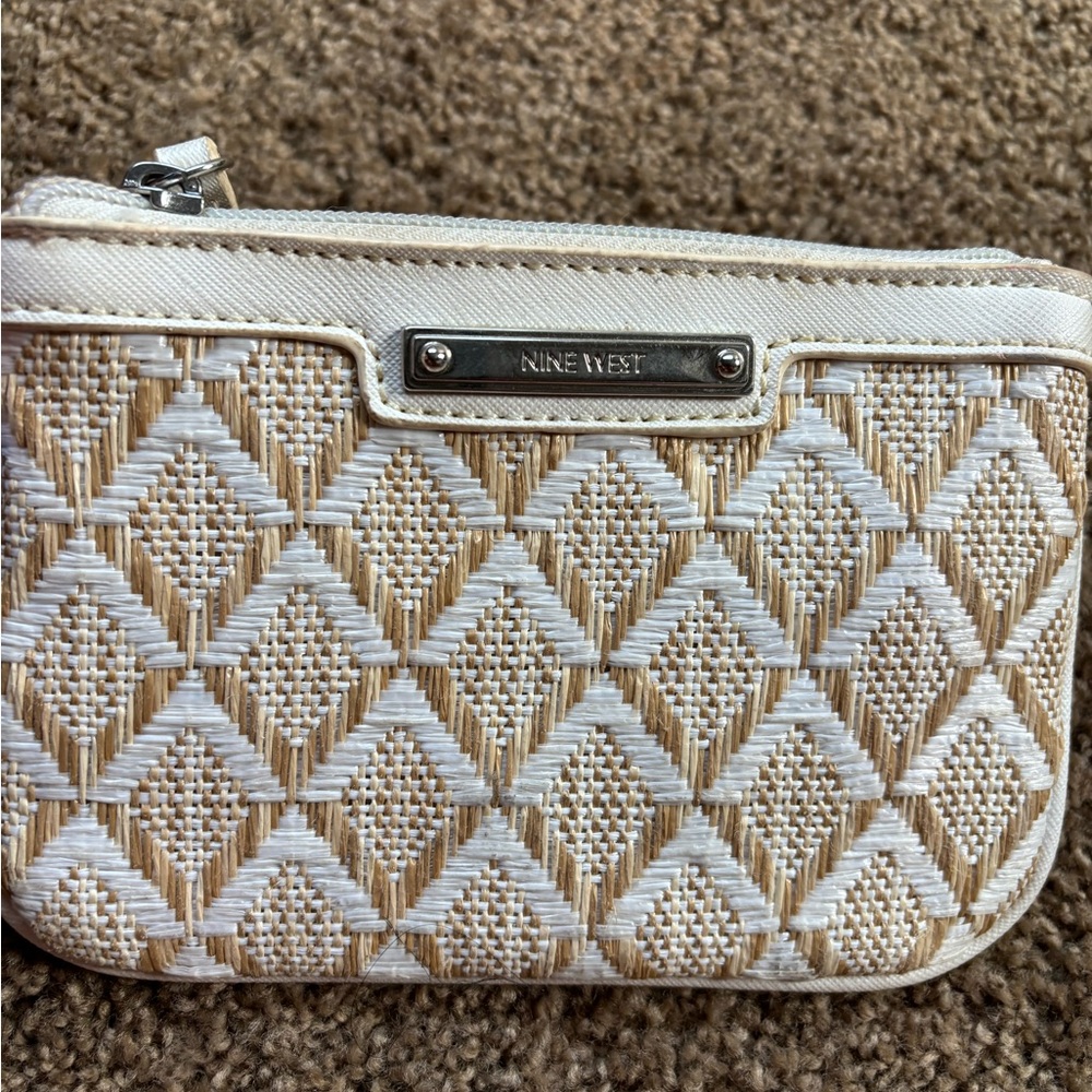 Nine West Tan and White Geometric Wristlet